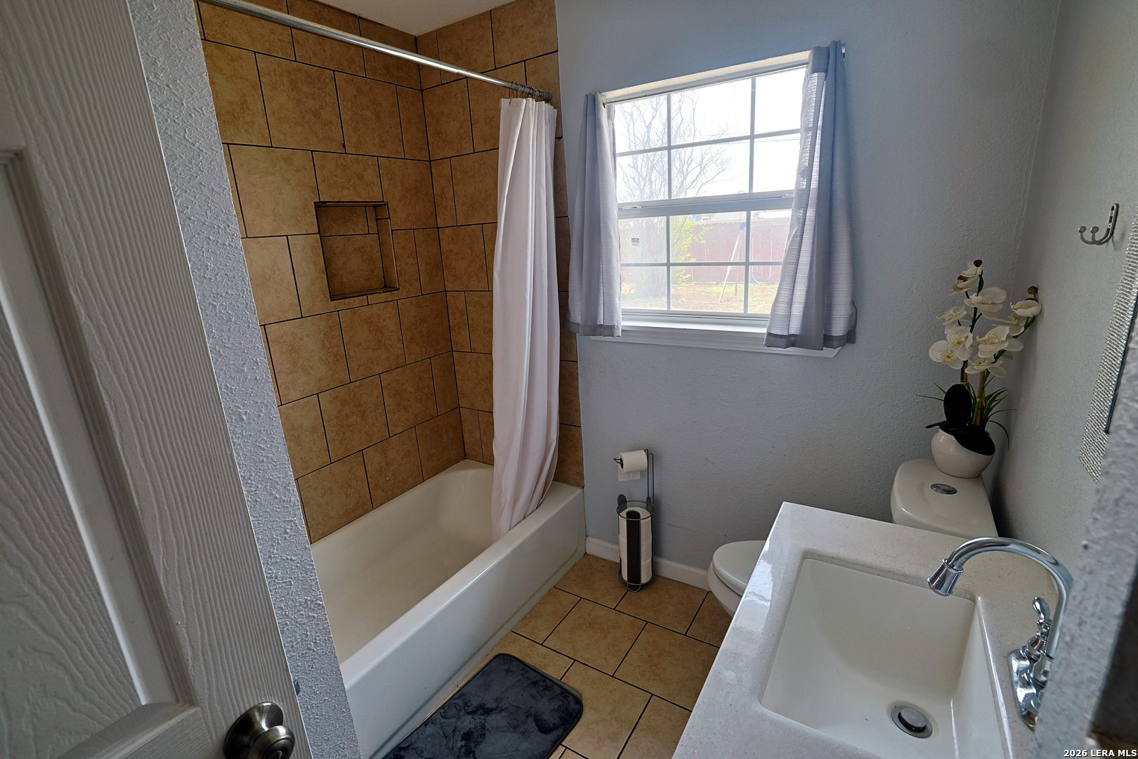 4326 Spring Oak San Antonio TX 78219