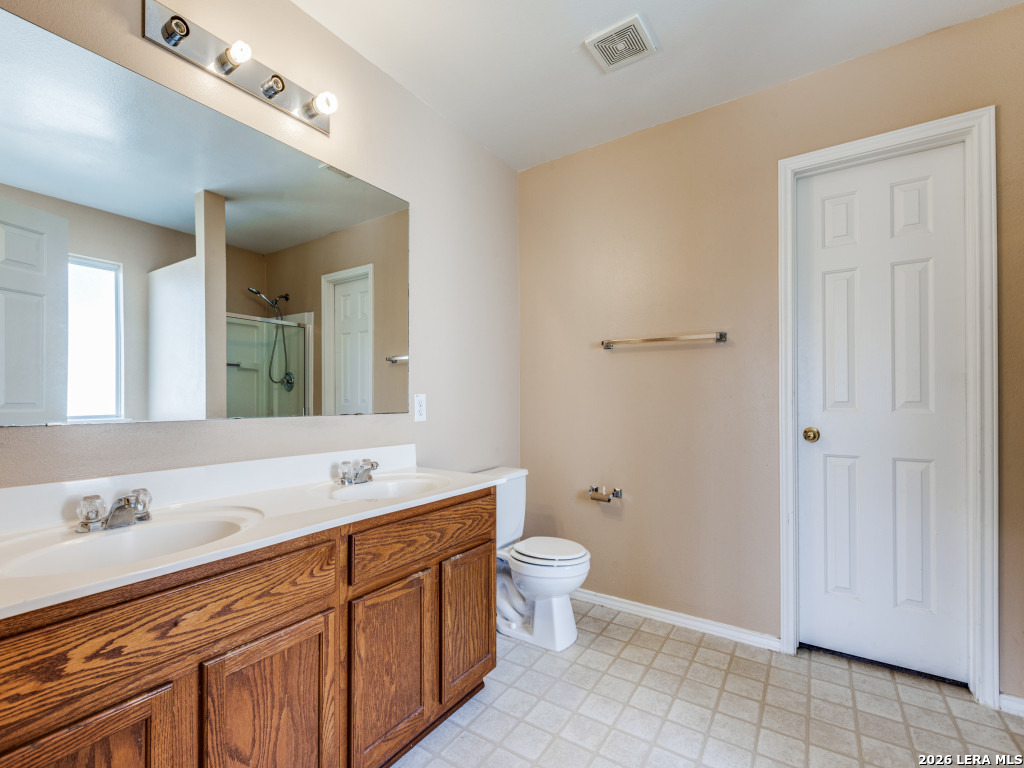 8006 Misty Bluff San Antonio TX 78249