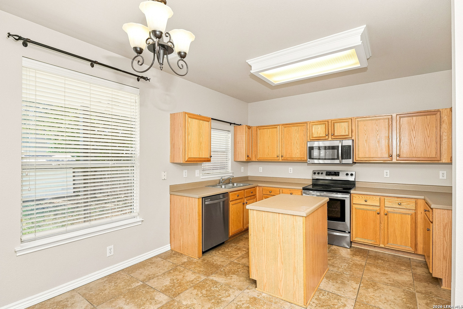 8734 Sonora Pass Helotes TX 78023