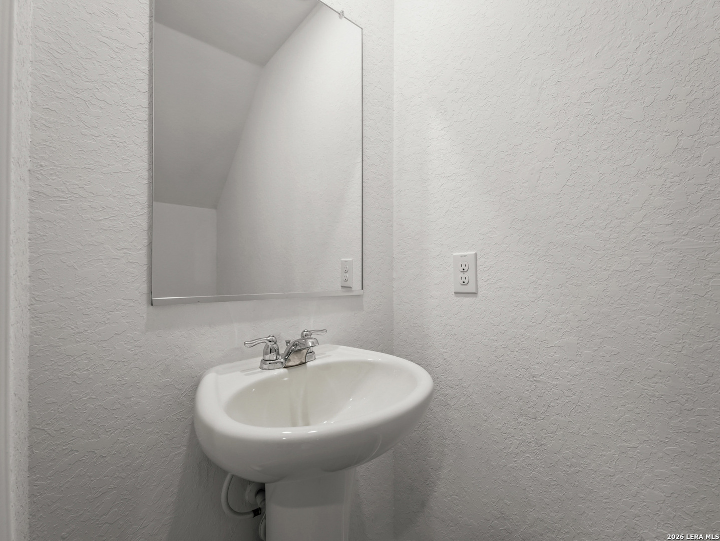 431 De Herrera San Antonio TX 78220
