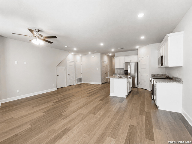 7142 Magnolia Creek San Antonio TX 78252