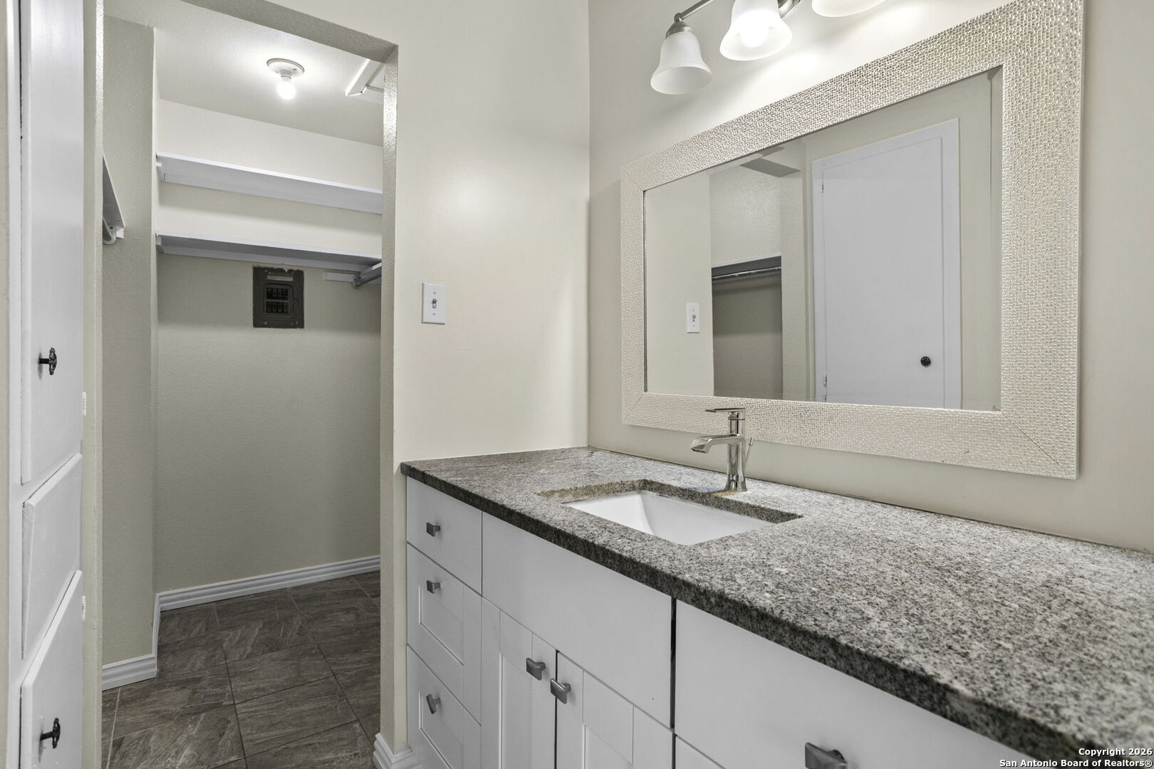 5224 E Rolling Ridge San Antonio TX 78228