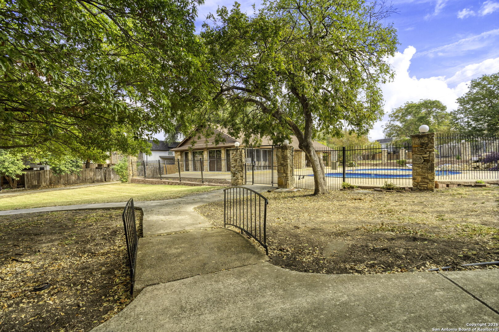 5224 E Rolling Ridge San Antonio TX 78228