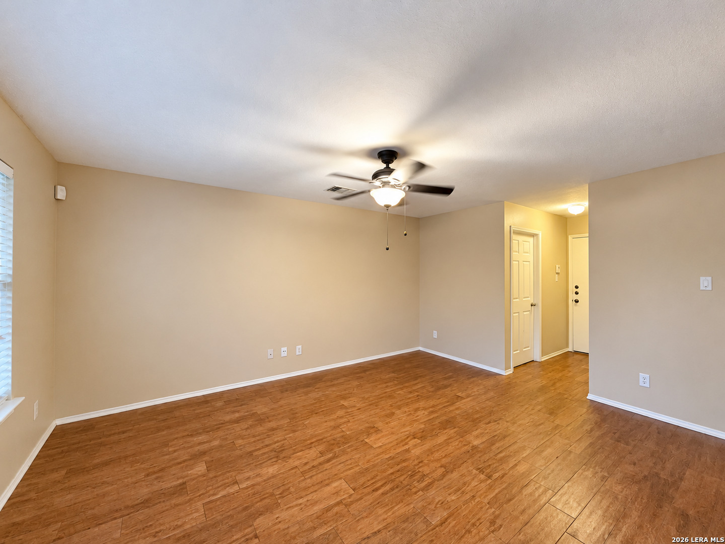 10111 Sparrow Way Universal City TX 78148