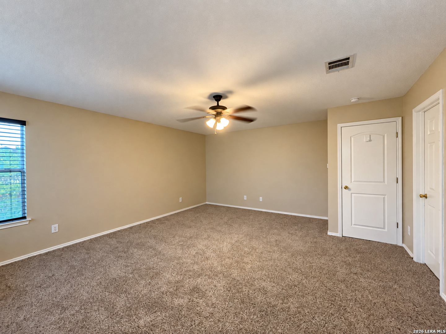 10111 Sparrow Way Universal City TX 78148