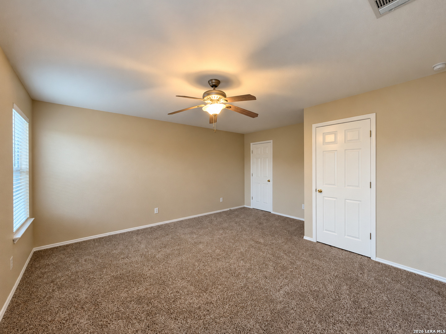 10111 Sparrow Way Universal City TX 78148