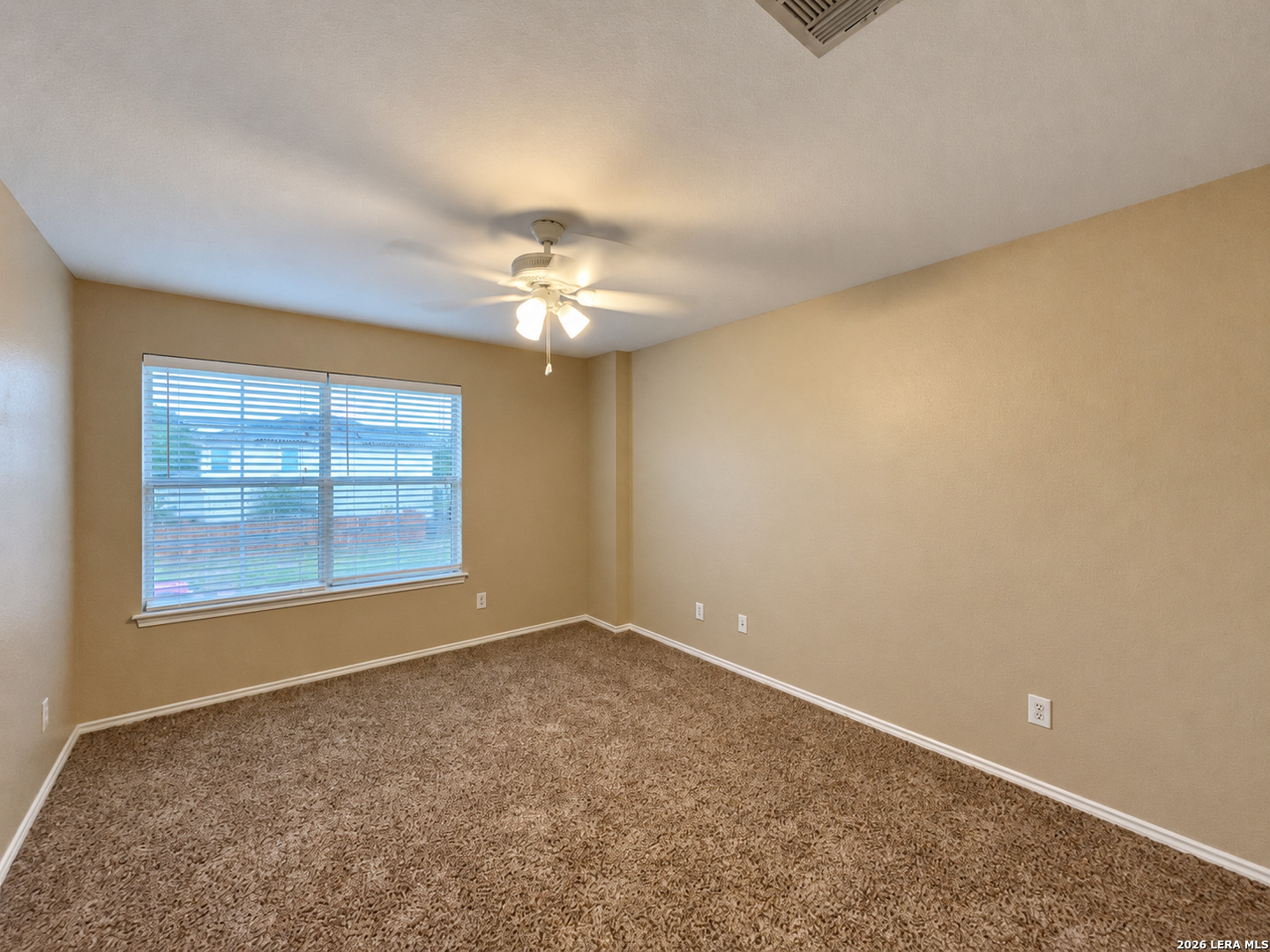 10111 Sparrow Way Universal City TX 78148
