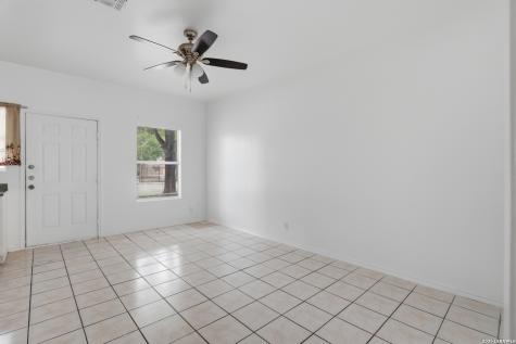 1706 W Craig Place San Antonio TX 78201