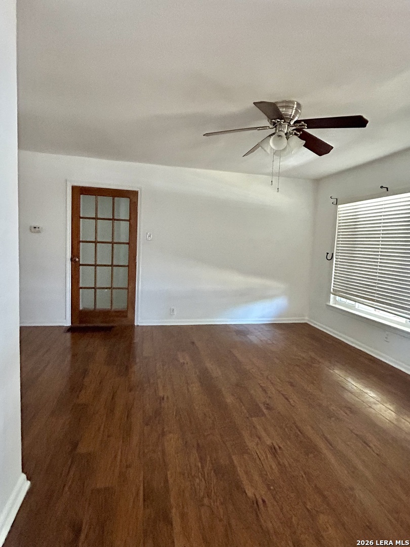 826 Pennystone Avenue San Antonio TX 78223