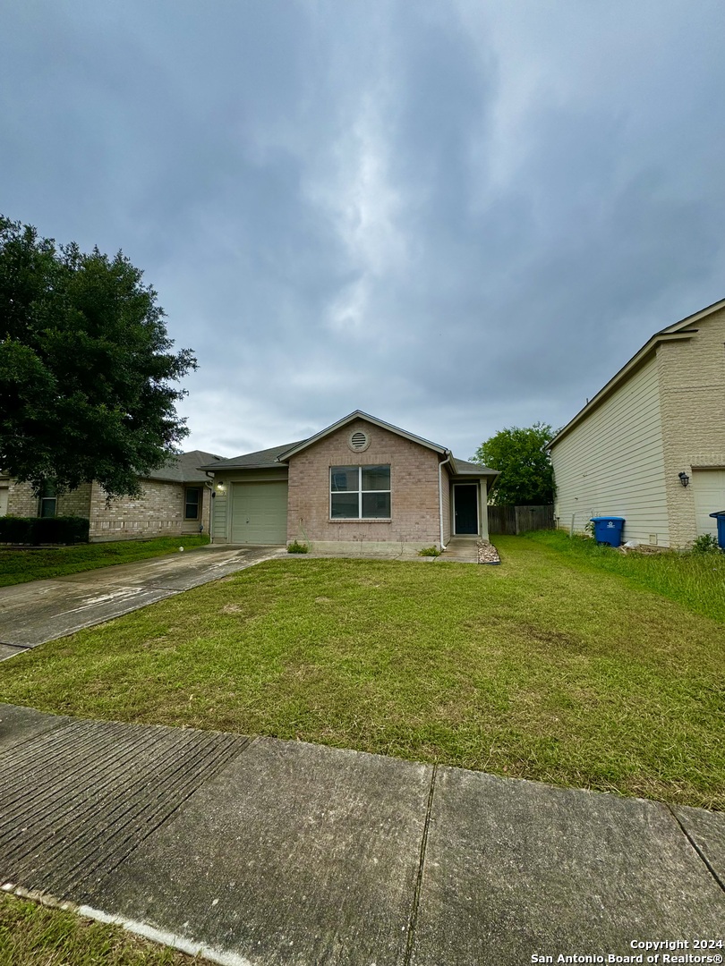 6075 Kensinger Pass Converse TX 78109