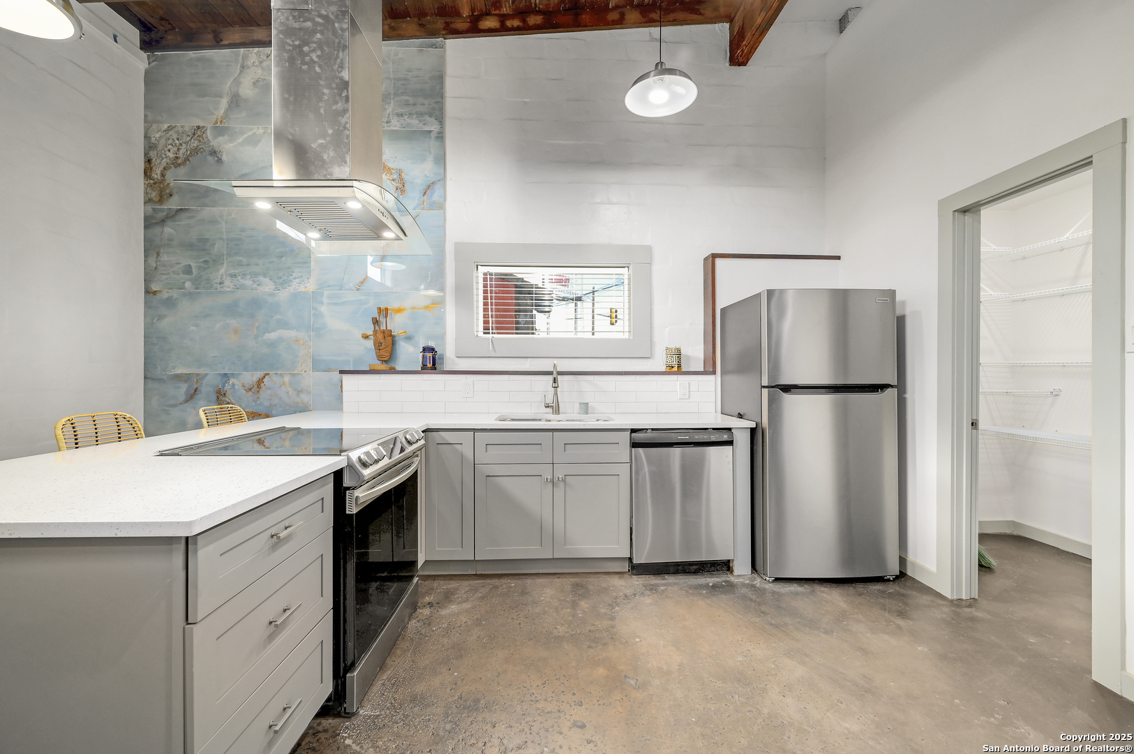 154 Fredericksburg San Antonio TX 78212