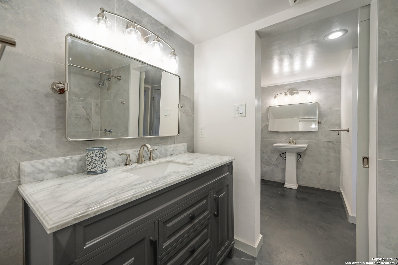 154 Fredericksburg San Antonio TX 78212