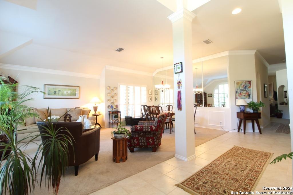 8 Dallari Court San Antonio TX 78216