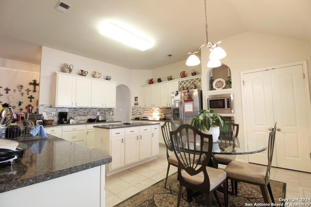 8 Dallari Court San Antonio TX 78216