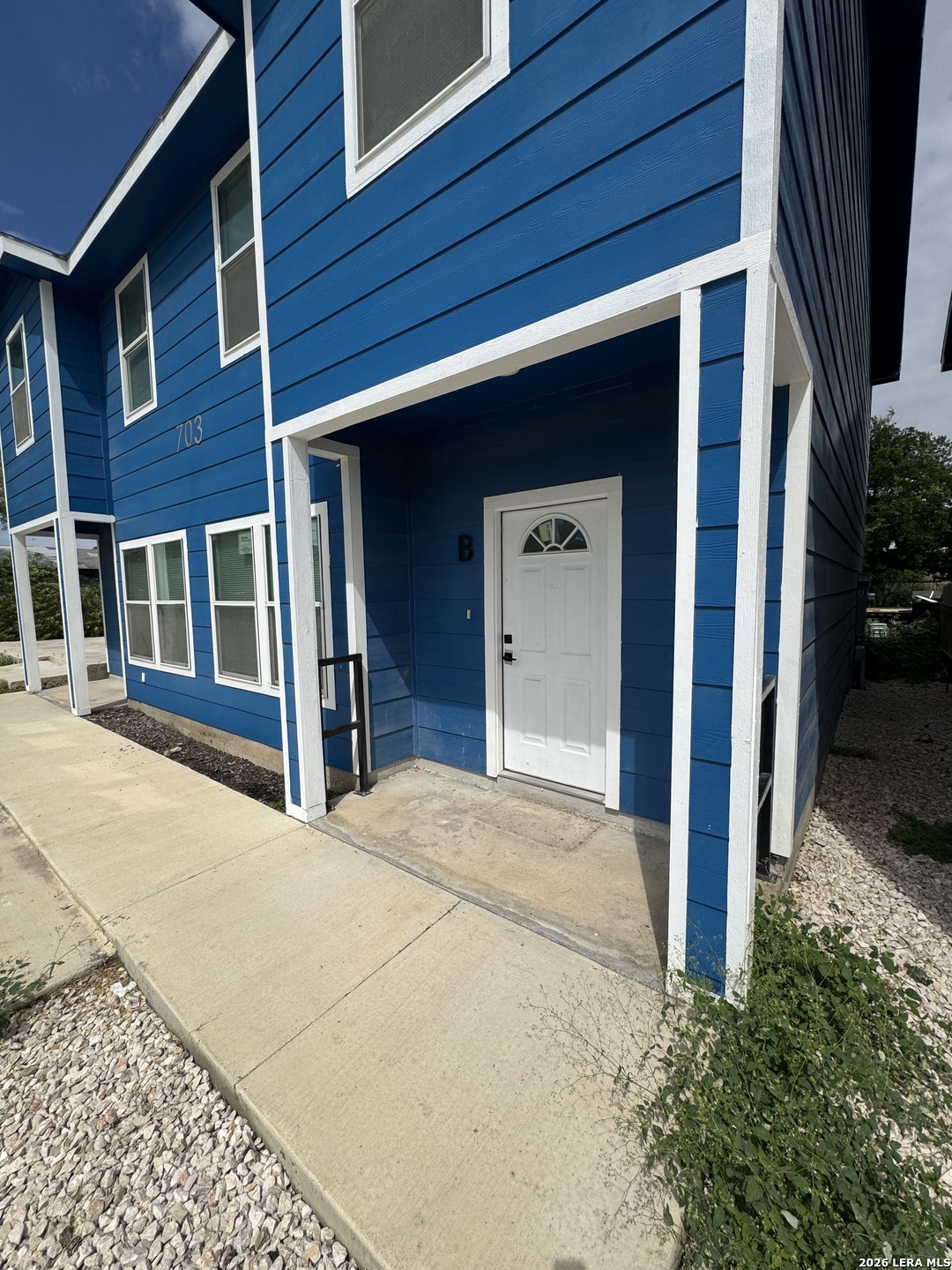 703 N 3rd Street Carrizo Springs TX 78834