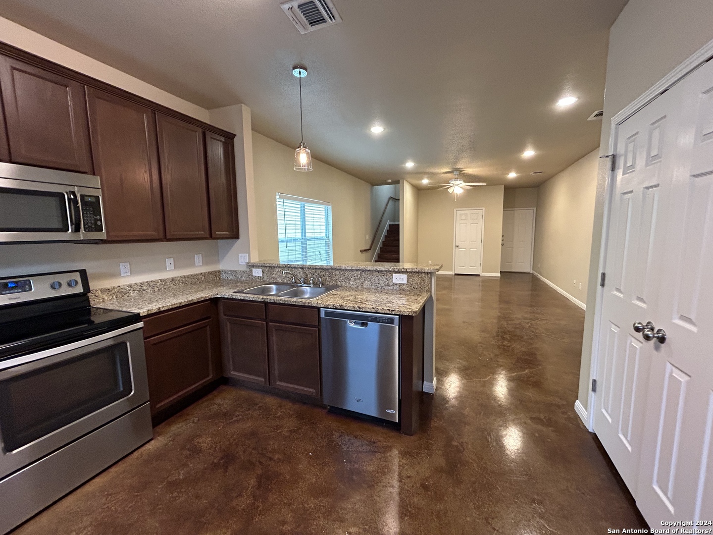 570 Advantage New Braunfels TX 78130