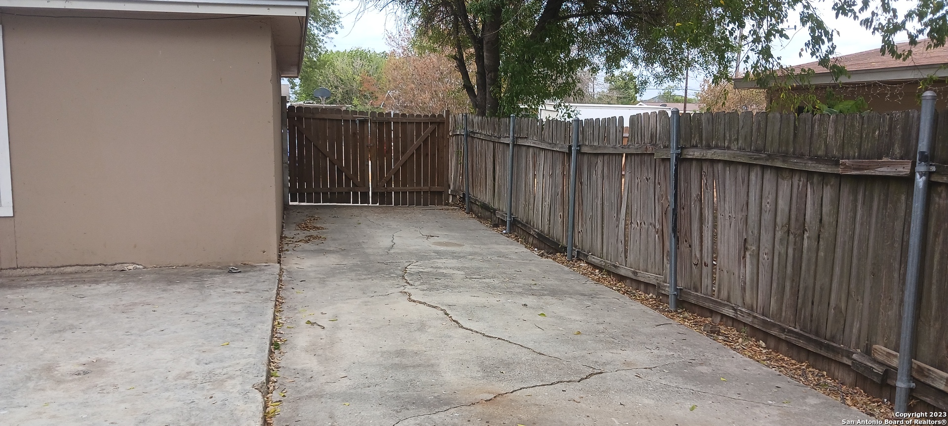 1447 Edris Drive San Antonio TX 78224