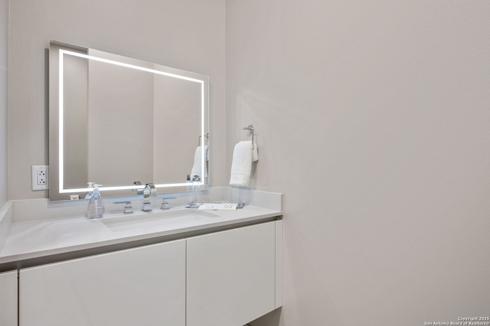 123 Lexington Avenue San Antonio TX 78205