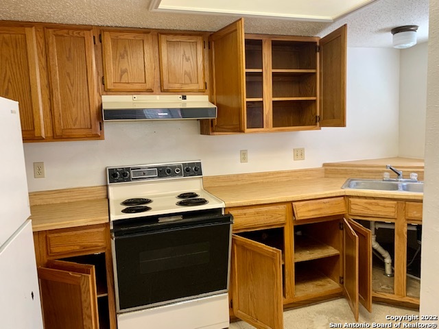 6307 Bostonian San Antonio TX 78218