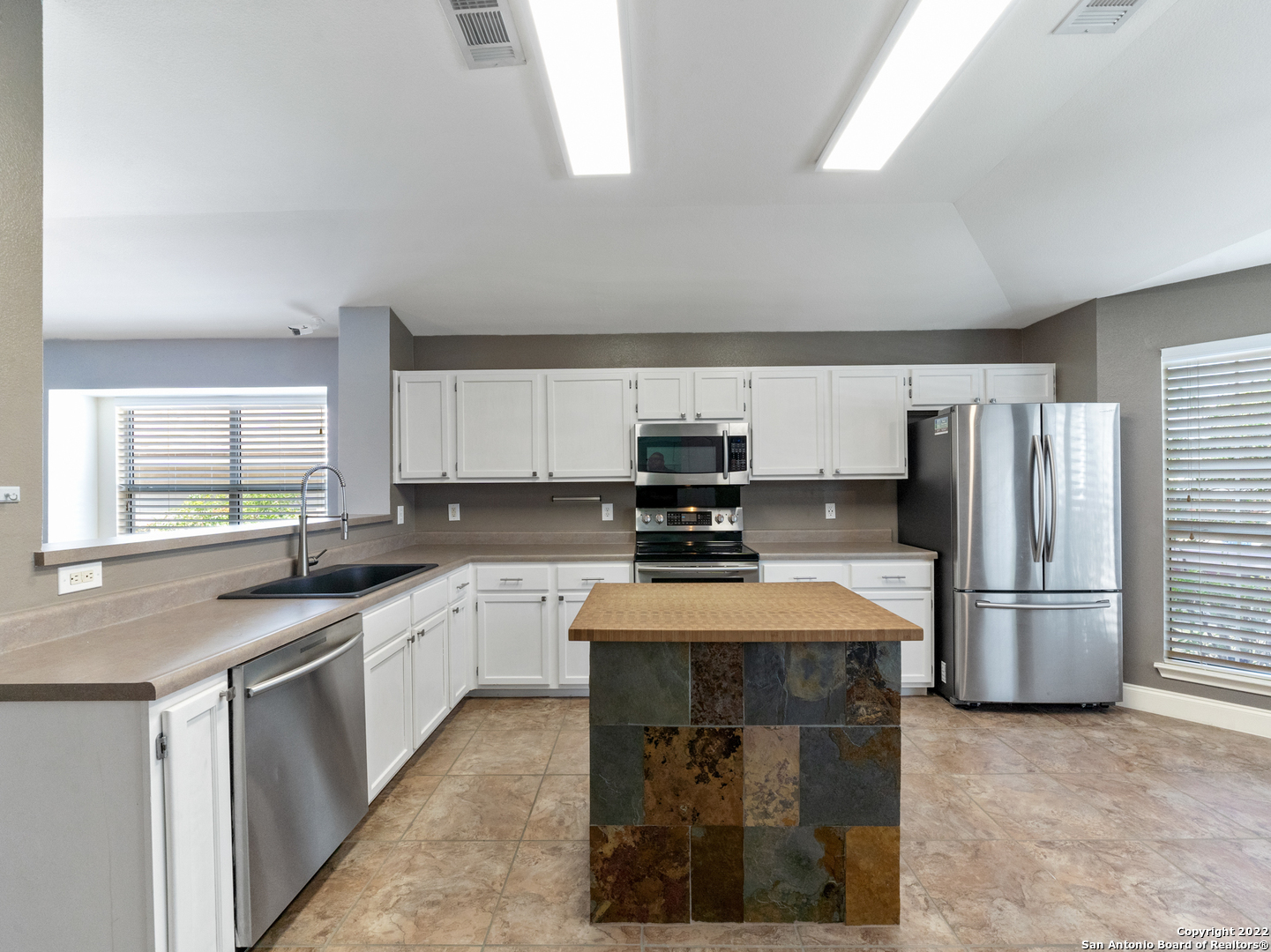 9807 Sandie Helotes TX 78023