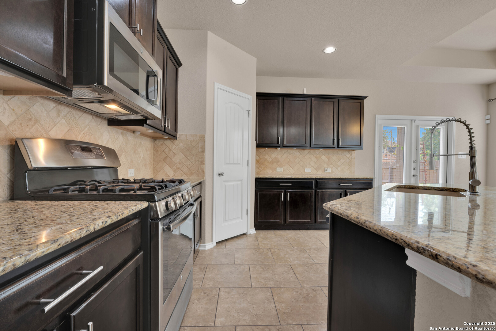 6726 Indian Lodge San Antonio TX 78253