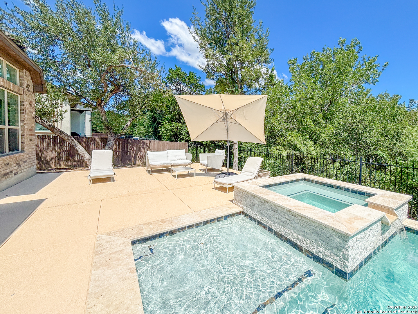 17814 Hillsedge San Antonio TX 78257