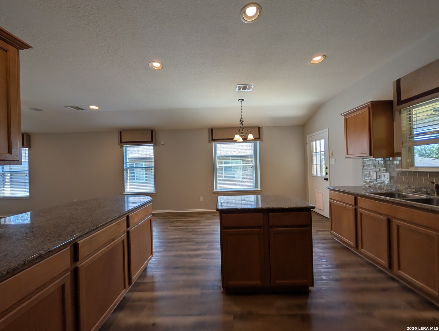 2937 Post Oak Circle New Braunfels TX 78130