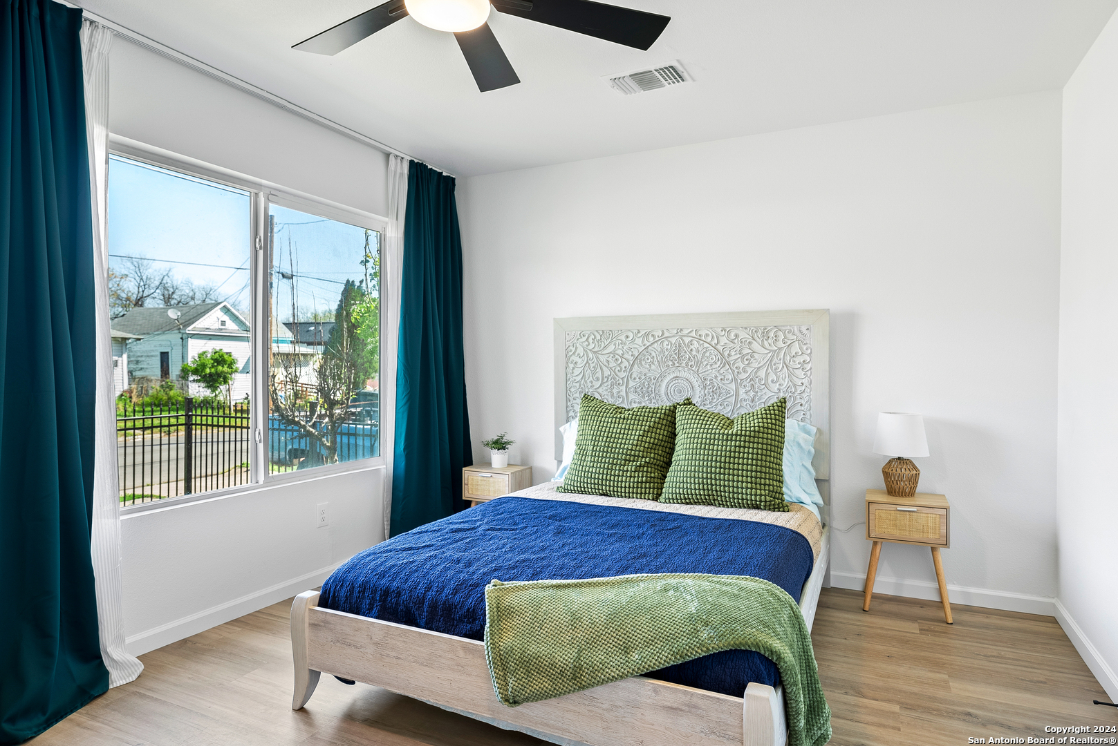 1102 Burleson San Antonio TX 78202