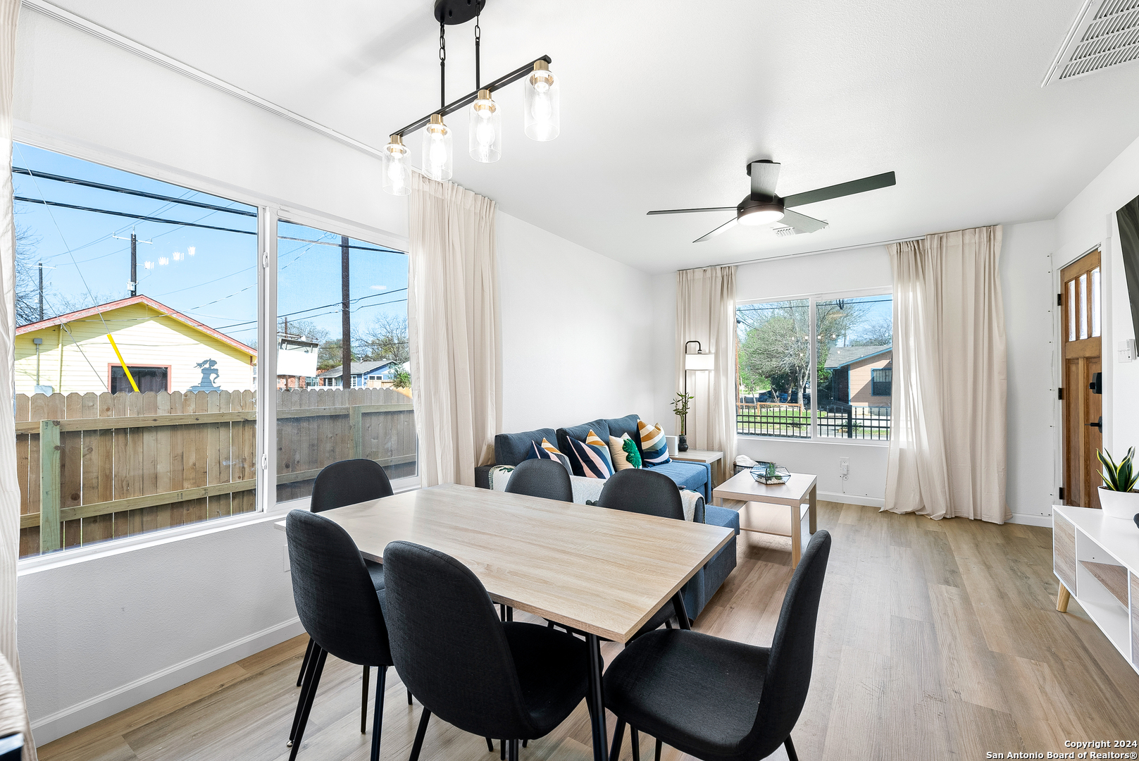 1102 Burleson San Antonio TX 78202