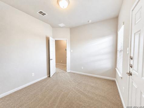 7149 Magnolia Creek San Antonio TX 78252