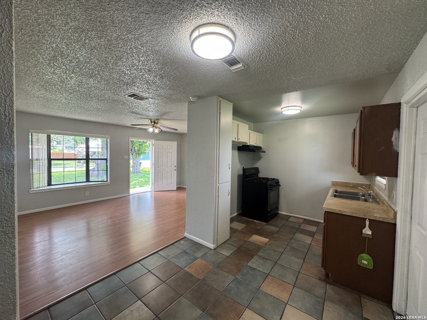 8011 Cuff Street San Antonio TX 78224