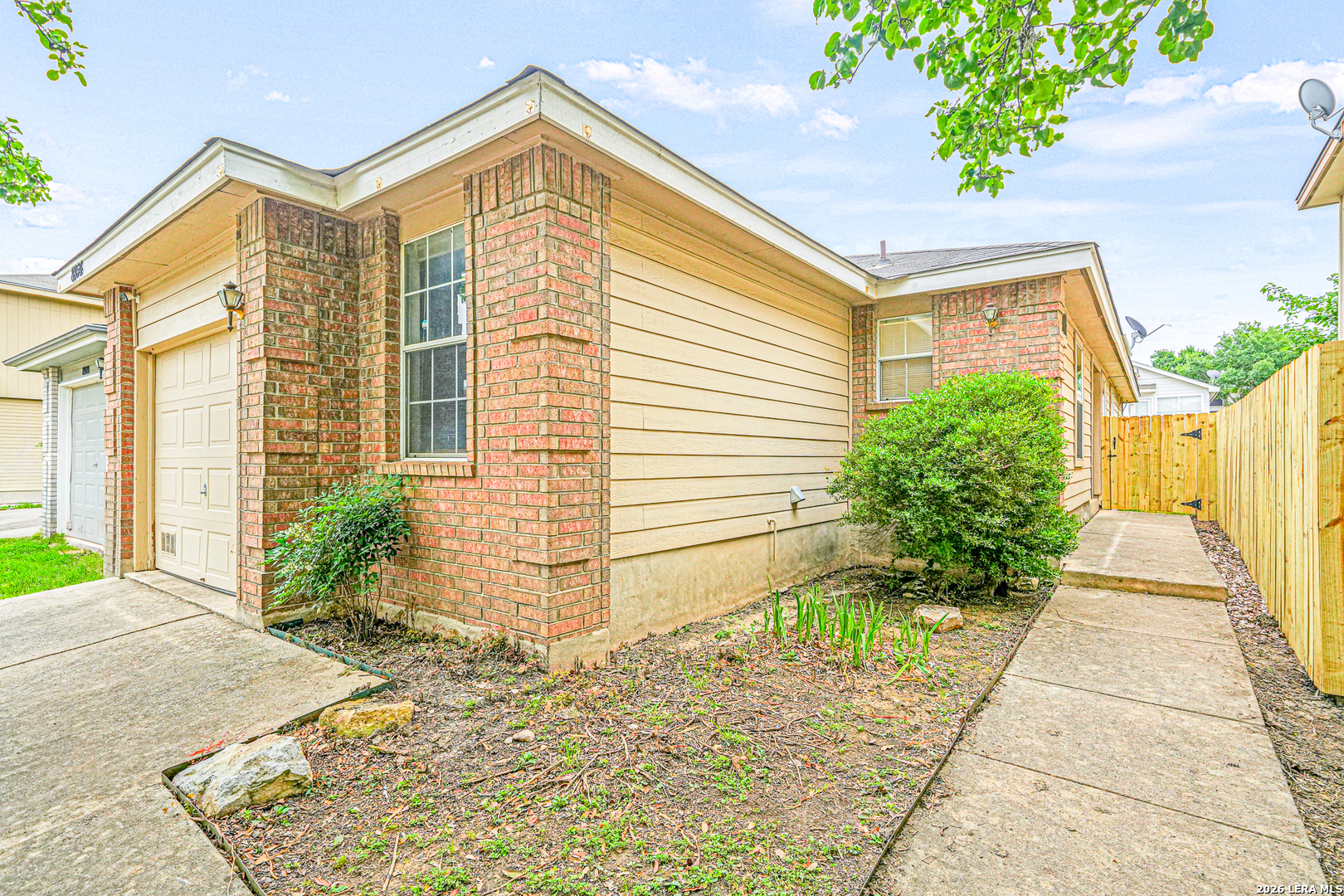8954 Gill Bridge San Antonio TX 78254