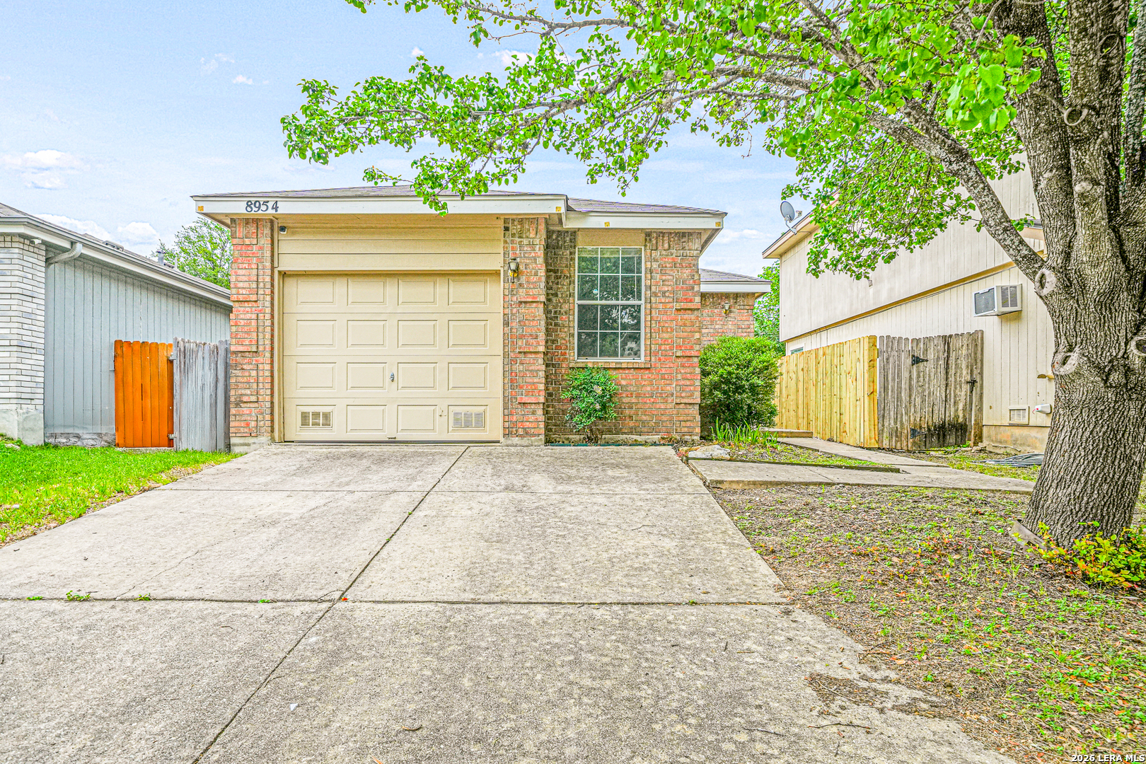 8954 Gill Bridge San Antonio TX 78254