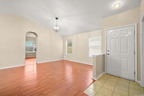 8954 Gill Bridge San Antonio TX 78254