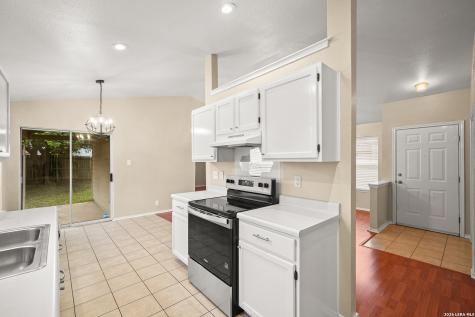 8954 Gill Bridge San Antonio TX 78254