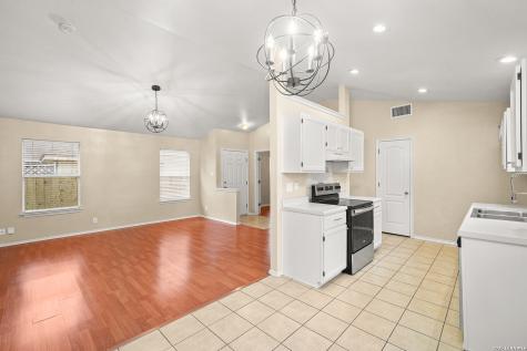 8954 Gill Bridge San Antonio TX 78254
