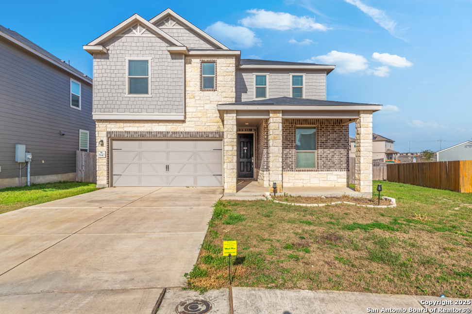 5147 Papalote Garden Converse TX 78109