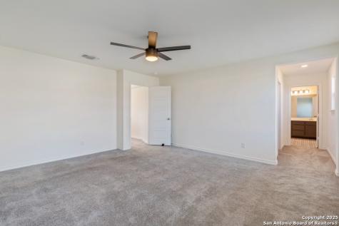 5147 Papalote Garden Converse TX 78109
