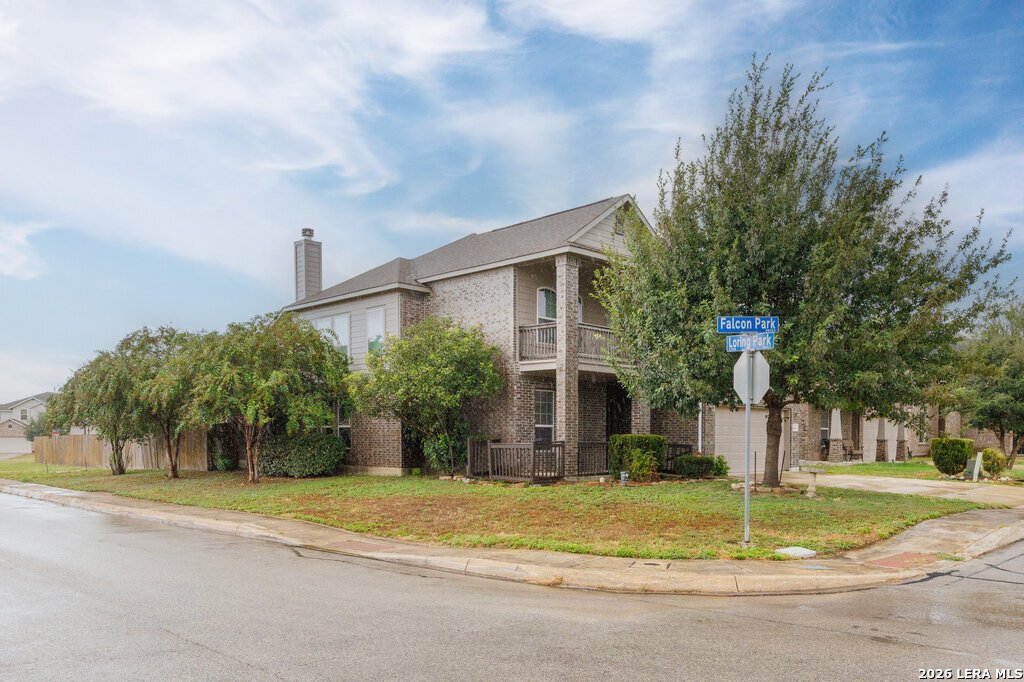 8822 Falcon Park Converse TX 78109
