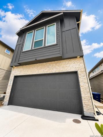 8022 Needle Creek San Antonio TX 78249