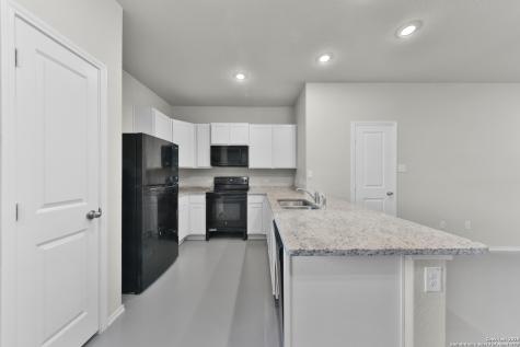 9907 Grove Mist San Antonio TX 78233