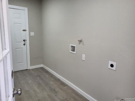 2326 Basse Road San Antonio TX 78213