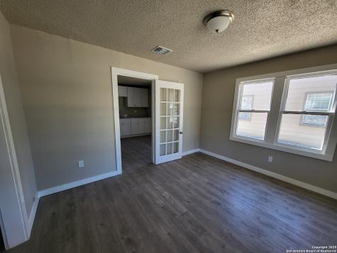 2326 Basse Road San Antonio TX 78213