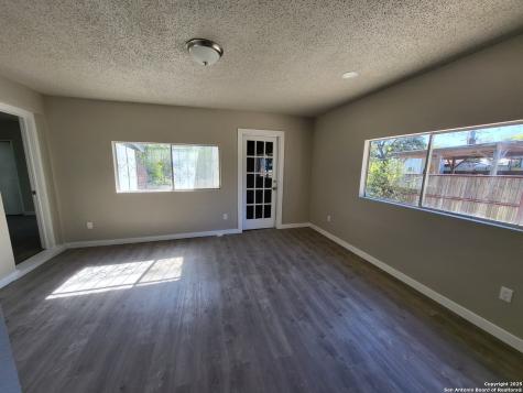 2326 Basse Road San Antonio TX 78213