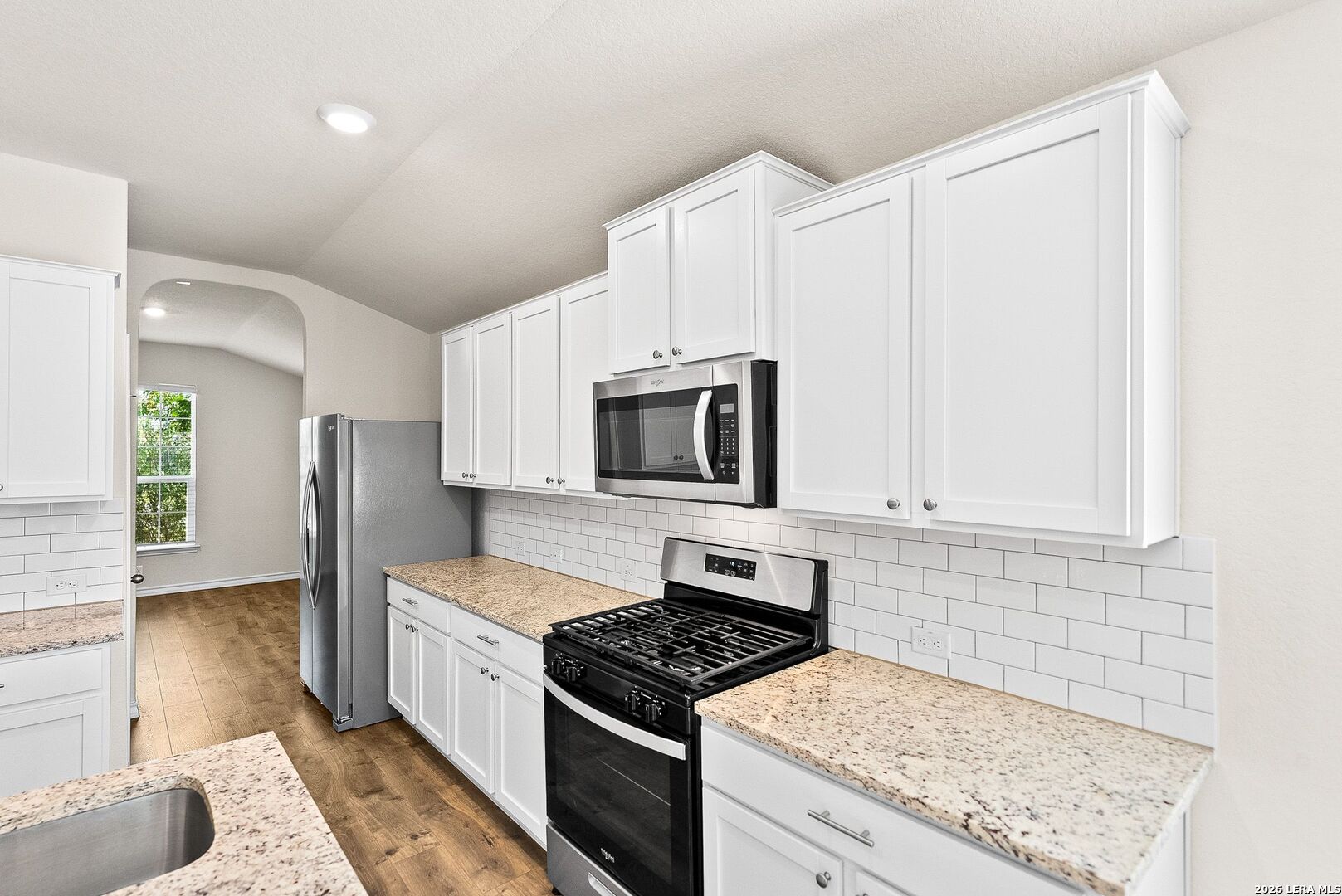 197 Sparrowhawk San Antonio TX 78253