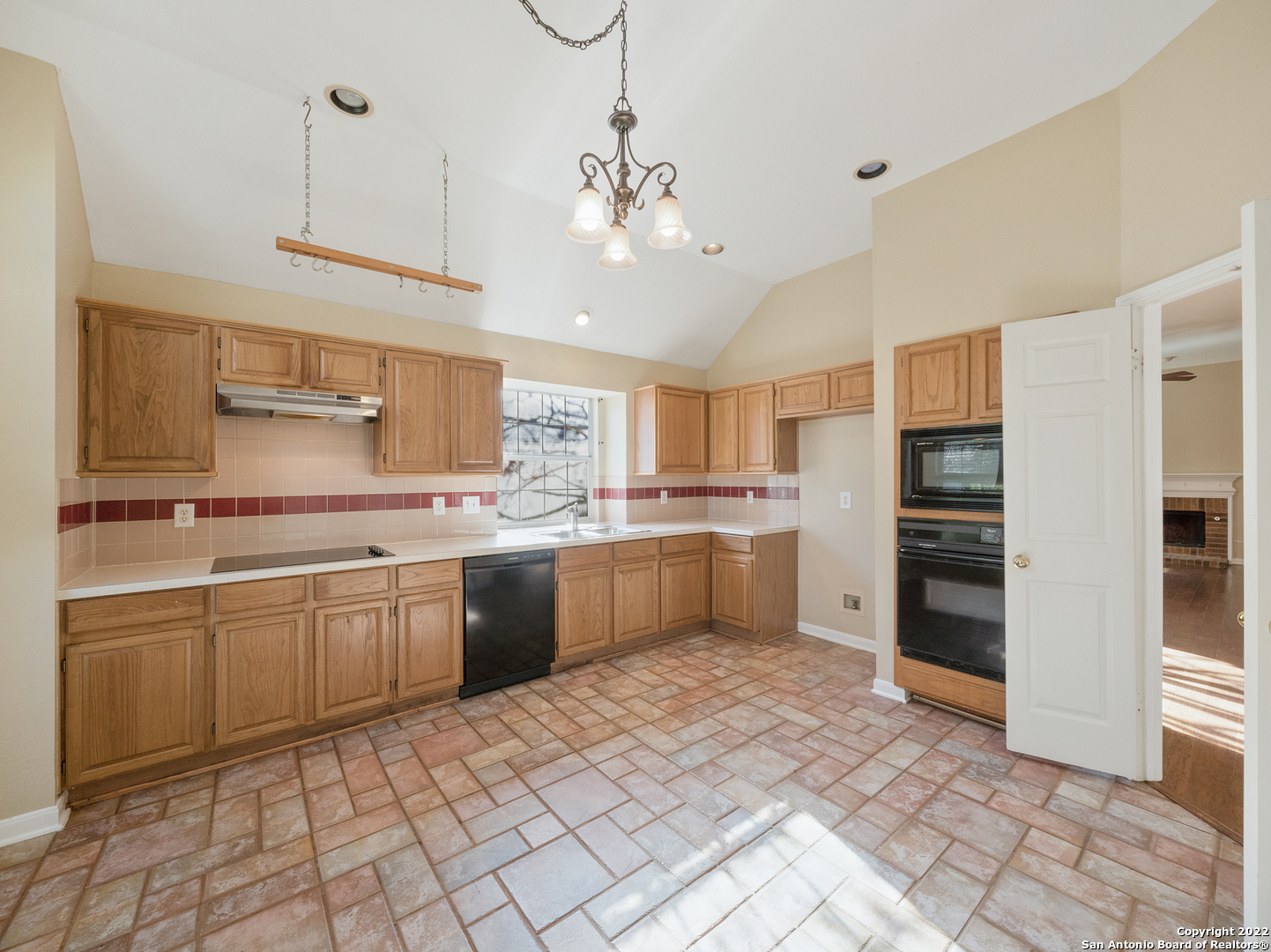 8218 Parkland Hills Drive San Antonio TX 78254