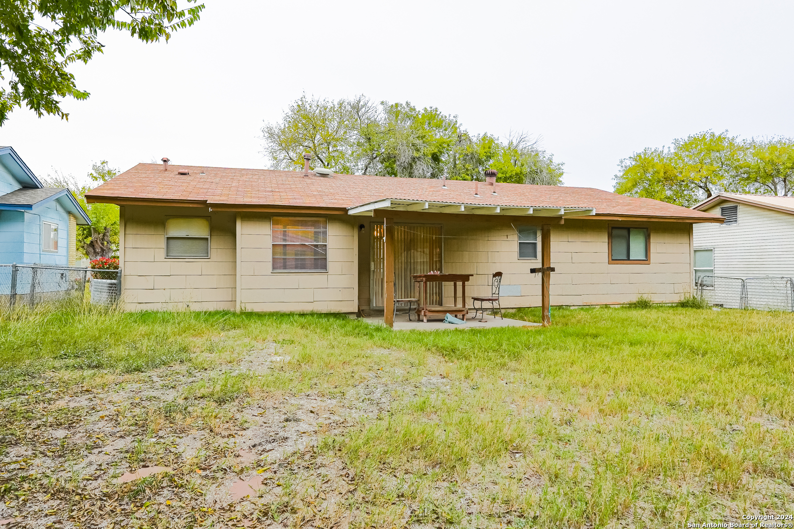 209 Royal Drive Converse TX 78109