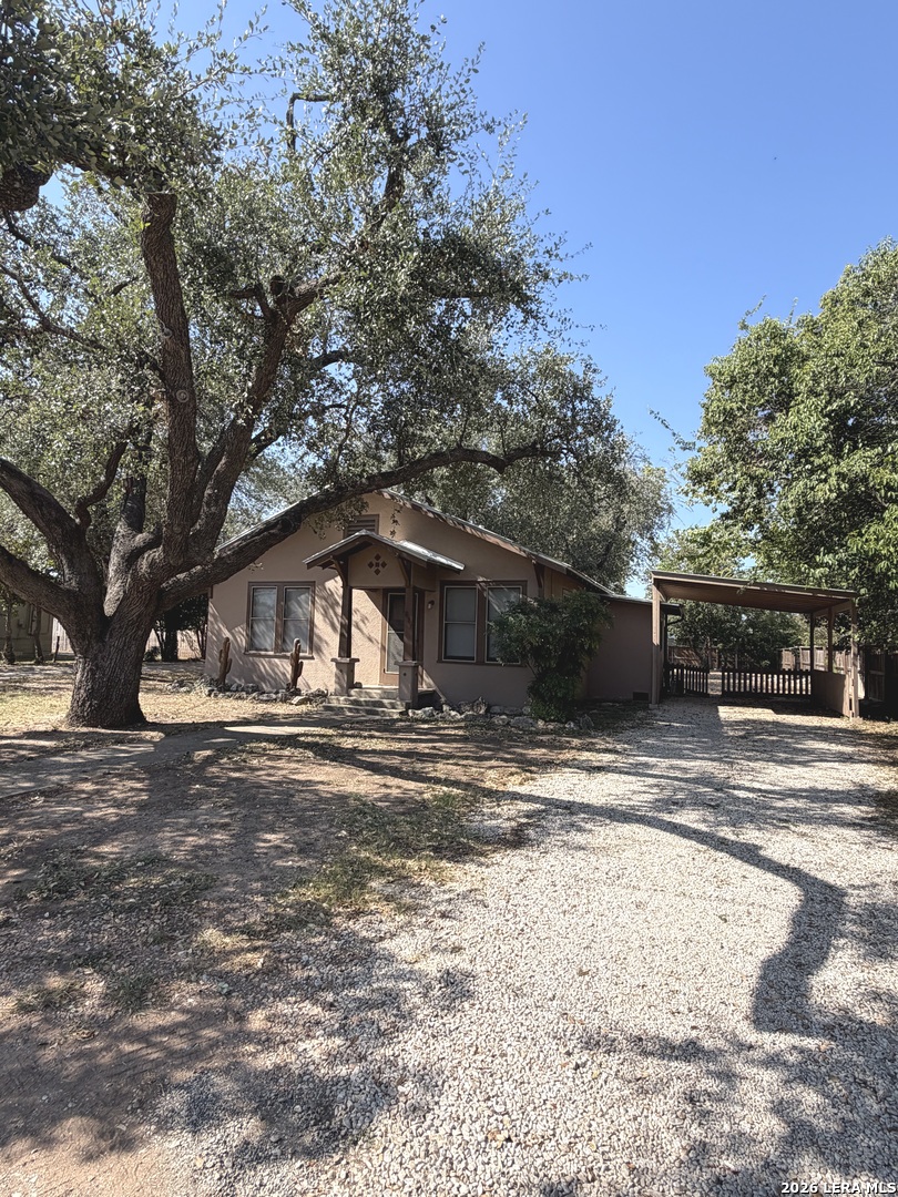 611 13th Street Bandera TX 78003
