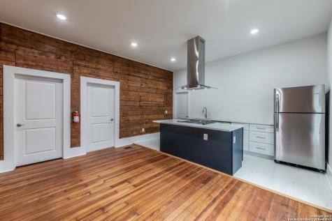 121 Highland San Antonio TX 78210