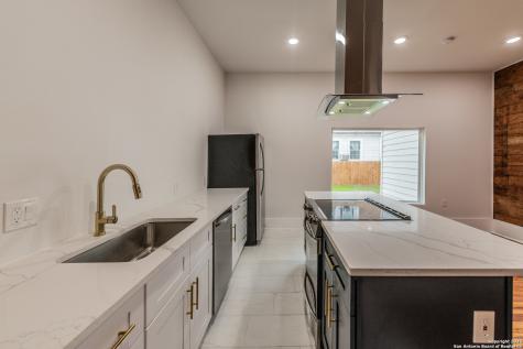 121 Highland San Antonio TX 78210